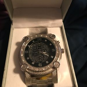 Charles Raymond men’s stylish watch never worn